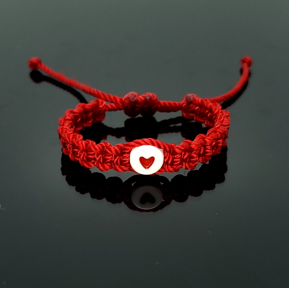 Baby red string bracelet, Newborn and infant bracelet, heart bracelet babyshower